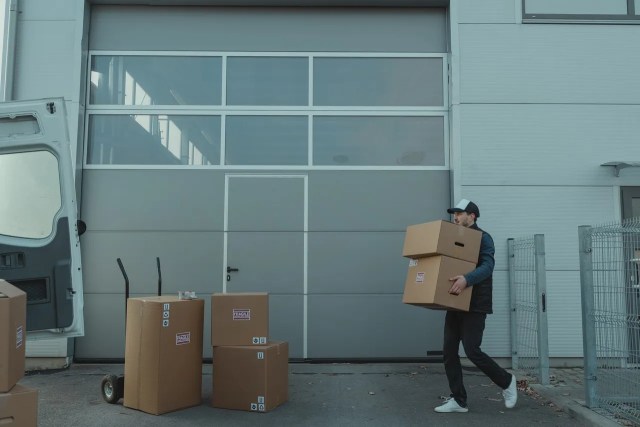 5 ways how storage wins over a warehouse
