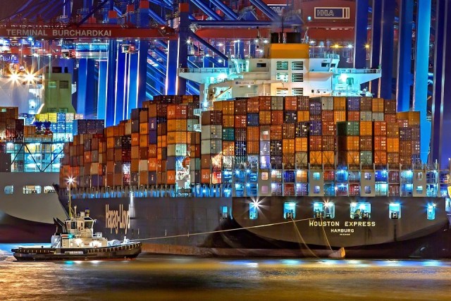 A guide to international shipping strategy