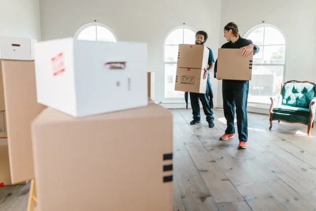 All that you need to know about hiring professional movers