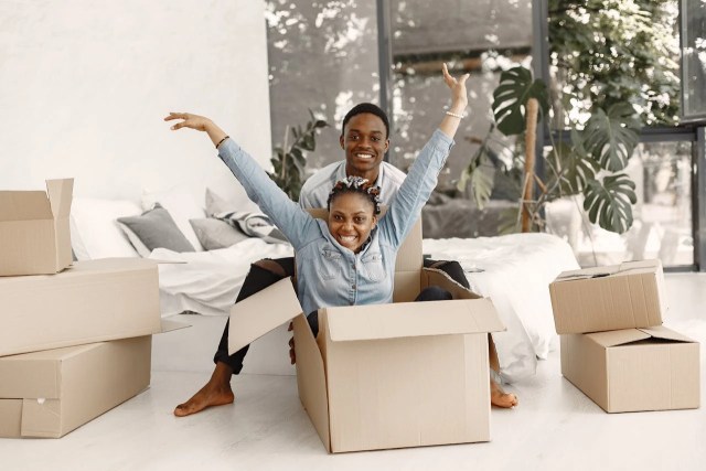 Behind the Scenes of a Moving Day in Seattle