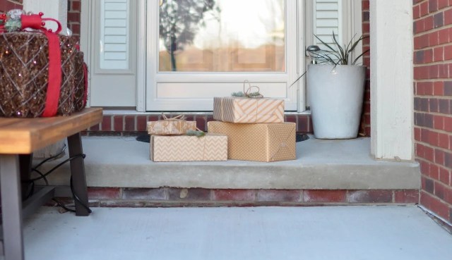 Best Practices for Shipping Holiday Gifts with Care