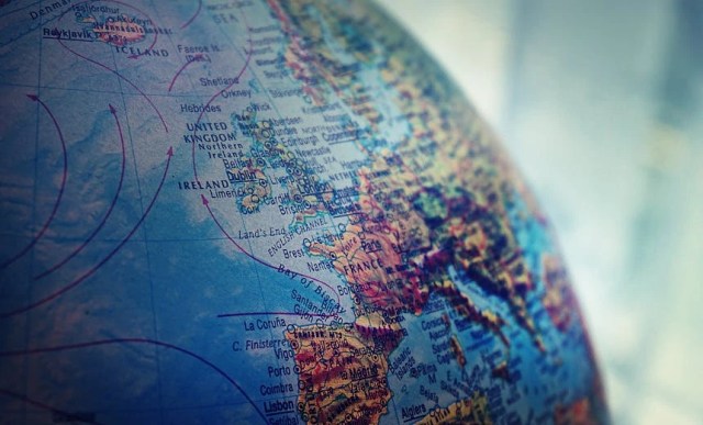 Budgeting Tips for International Moving