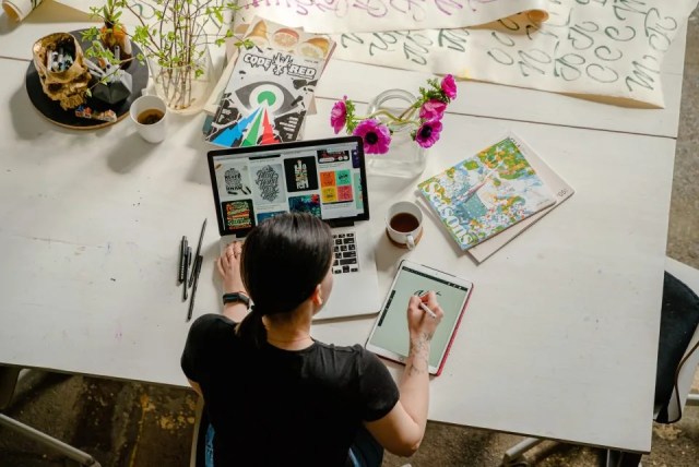 Career Growth and Job Prospects in LA and NYC for Seattle Expats