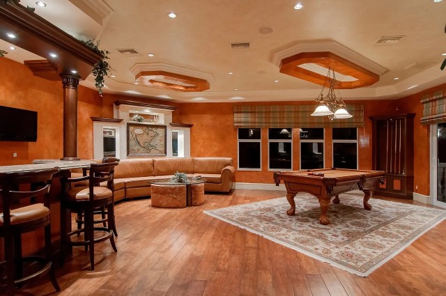 Experts tips for moving a pool table with ease