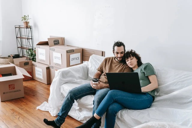 Freight Shipping vs Moving Services
