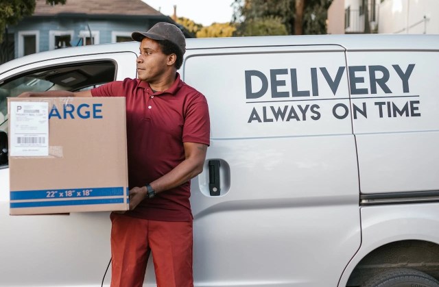 Growth of E-commerce and Its Impact on Shipping