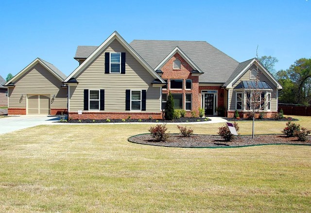 Guide for selling your old home remotely