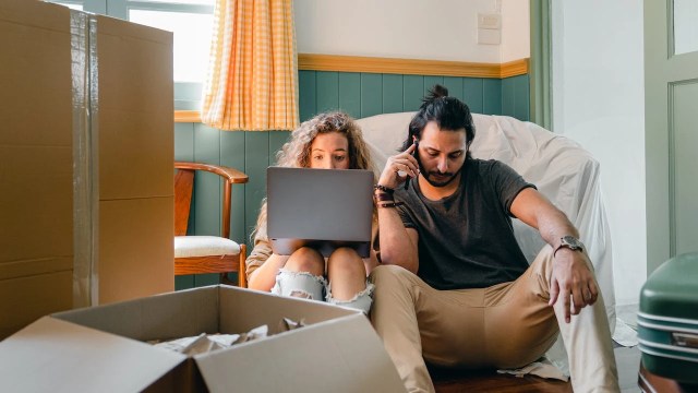 How Tech Solutions Make Seattle Relocation Affordable