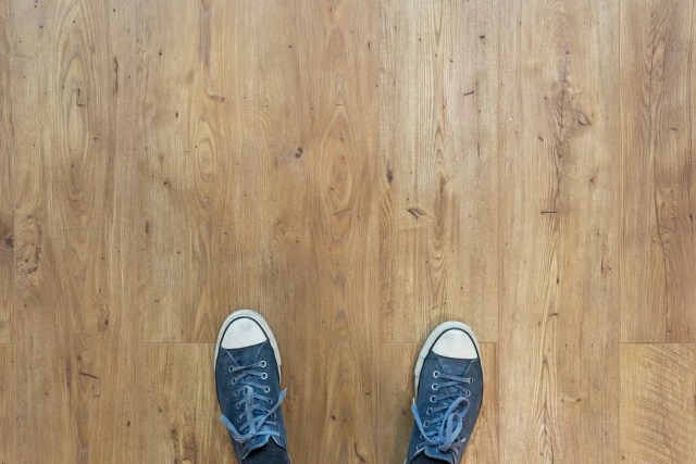 How to avoid damaging your floors when moving