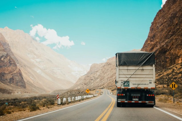 How to organize a safe long-distance move
