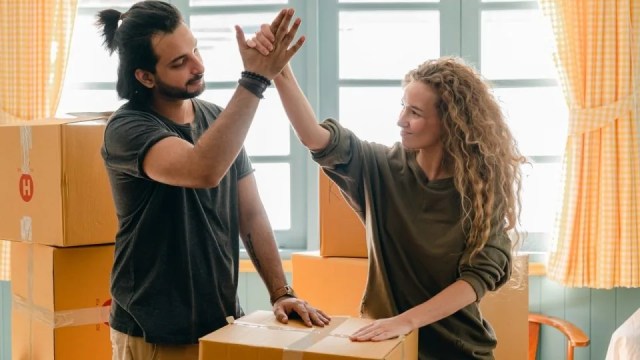 How to pack smart for your first move