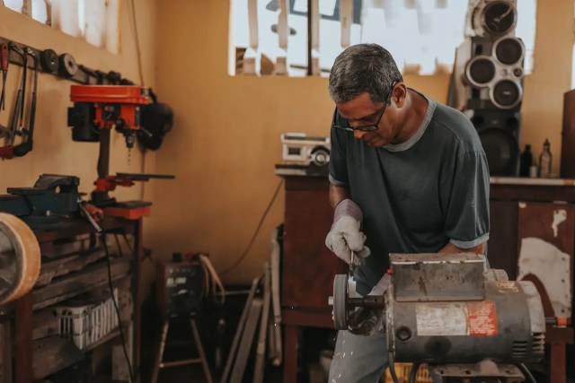 How to pack your workshop when moving
