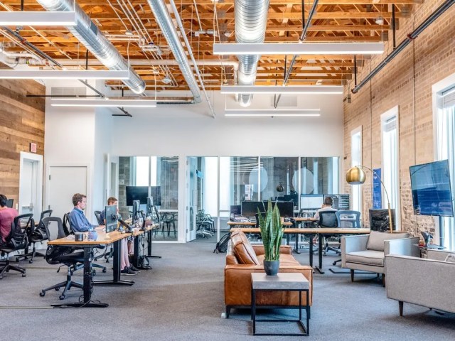 How to prepare your employees for an office move in Bellevue