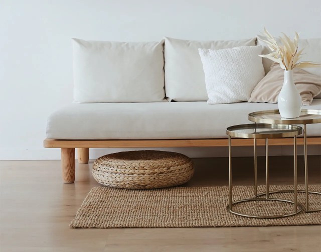 How to protect furniture when moving