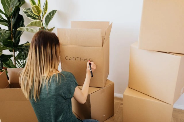 How to store clothes long term