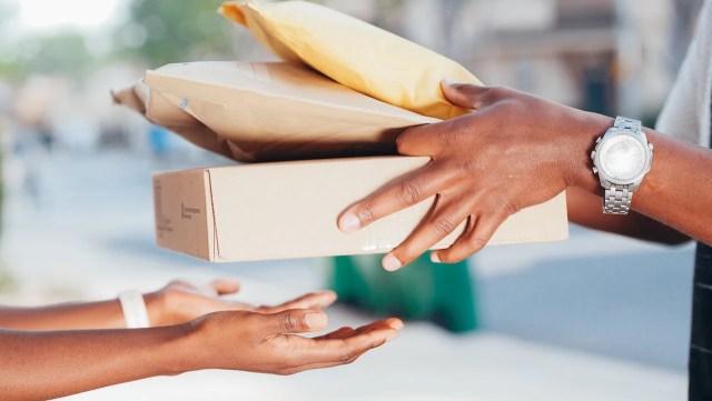 Innovations Tackling Last-Mile Delivery Challenges in the SMA