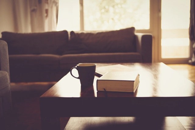 Packing the Living Room &#8211; Tips and Tricks