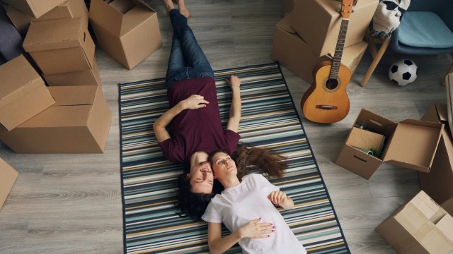 The Pros and Cons of DIY Moving Plans