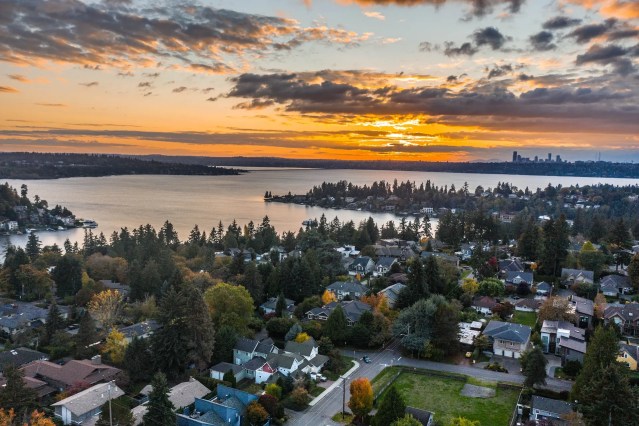 The Unique Aspects of Living in Bellevue and Kirkland