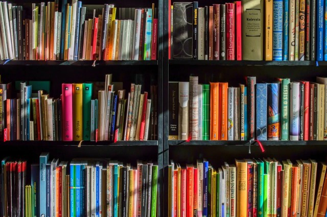 Tips for relocating your home library