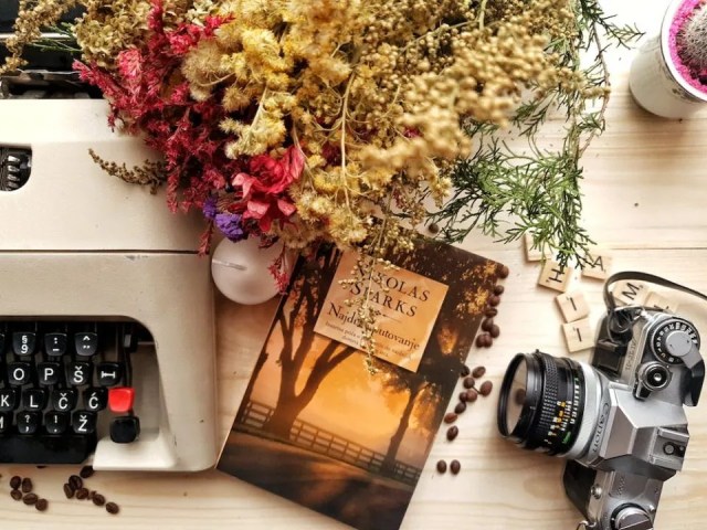 Tips for storing old books and photos