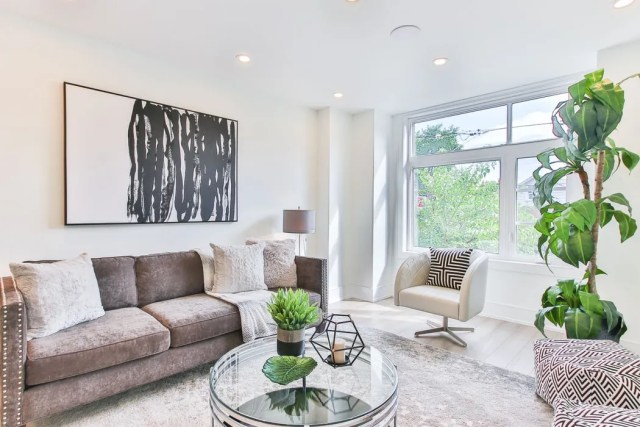 Tips for staging your home for sale in Redmond