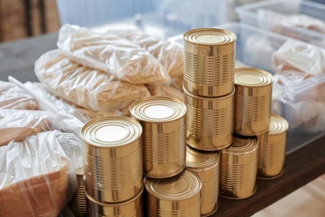 What To Do With Non-Perishable Food When Moving